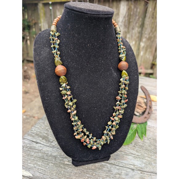 Southwestern Unakite Necklace, Vintage Pink and Green Stone Necklace - Picture 2 of 10